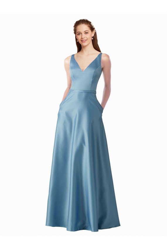 Outlet Classic Satin V-Neck A-Line Bridesmaids Dress with Pockets